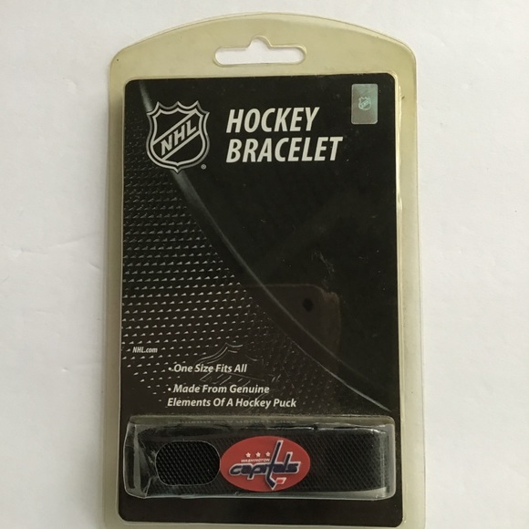 NWT WASHINGTON CAPITALS NHL HOCKEY PUCK BRACELET NWT - Picture 2 of 11